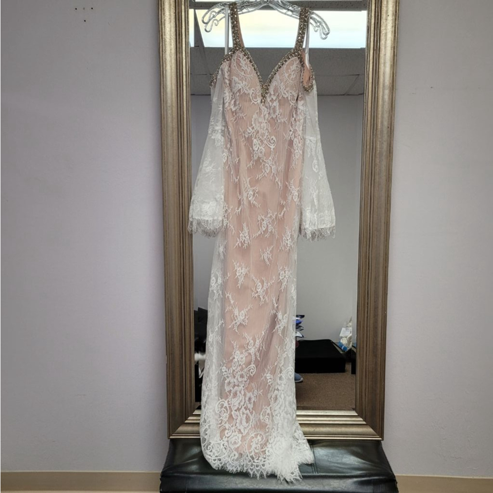 Women's Cold Shoulder Dress Size 12 Ivory Lace and Champagne lining